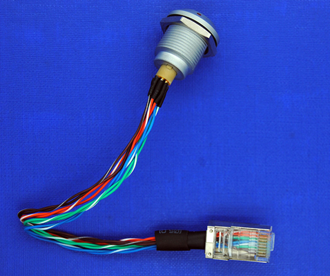 El varón a los cables de transmisión de encargo masculinos, Pin 1K 8 envolvió cables de fuente de alimentación 